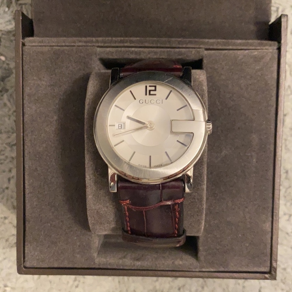 Gucci watch